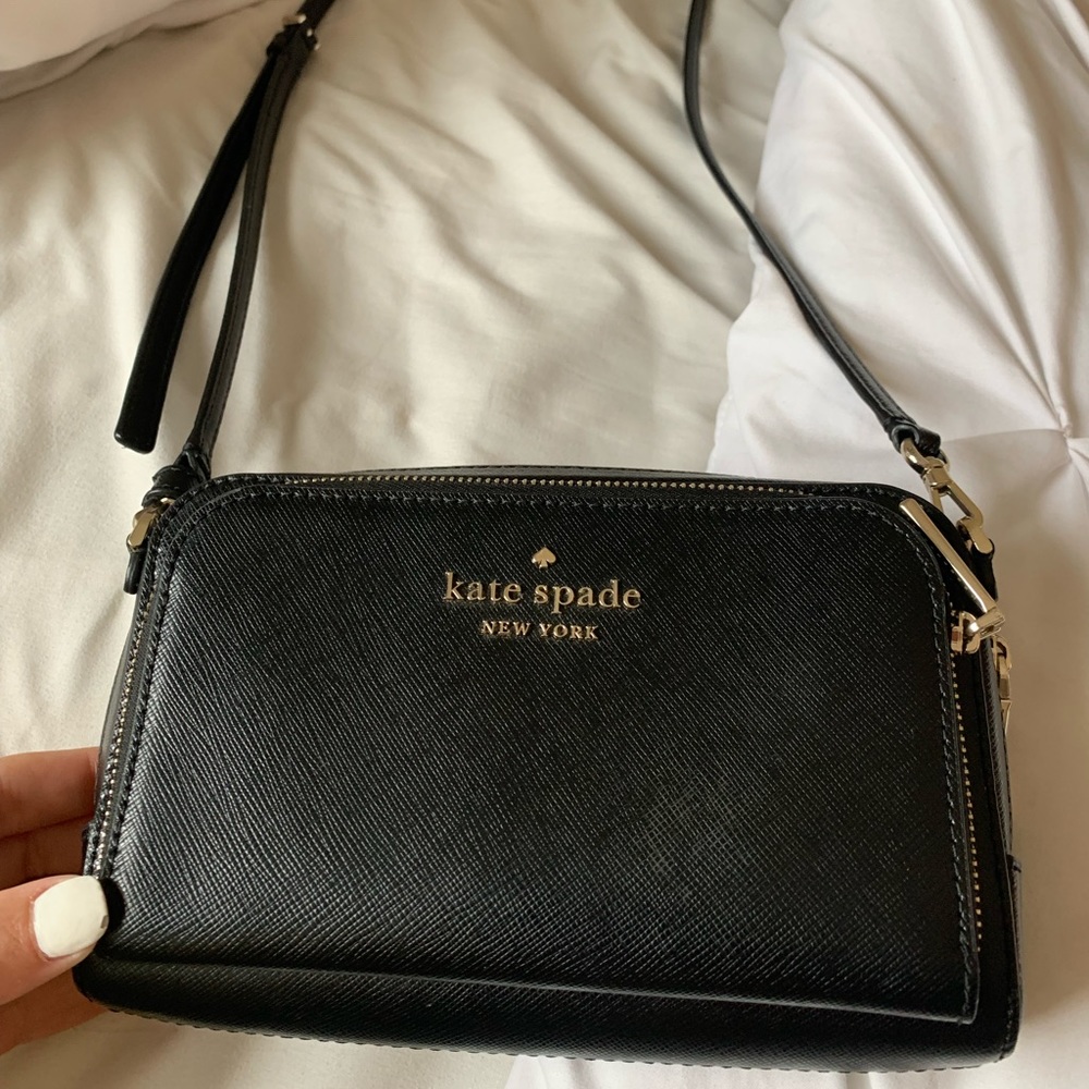 Kate spade purse!! - Picture 2 of 7